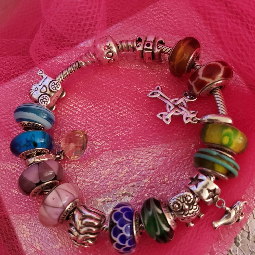 Charm bracelet